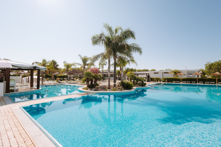 Nicolaus Club Alimini Smile Residence